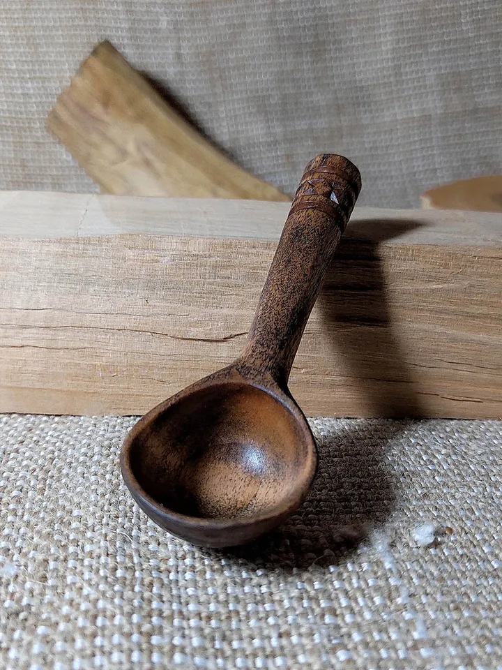 Handmade wooden coffee scoop, tea scoop, measuring spoon, Wooden gift coffee lovers, 9th anniversary willow wood spoon