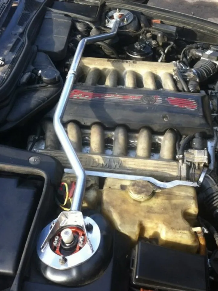 RTP Front tower Bar  for BMW e32 brace