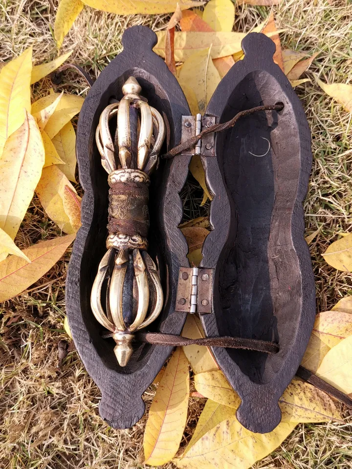 Gandhanra Powerful Vintage Vajra Dorje with Wooden Case ,Tibetan Tantric Buddhism (Vajrayana) Ritual Implement,Handmade in Nepal,7.0&quot;