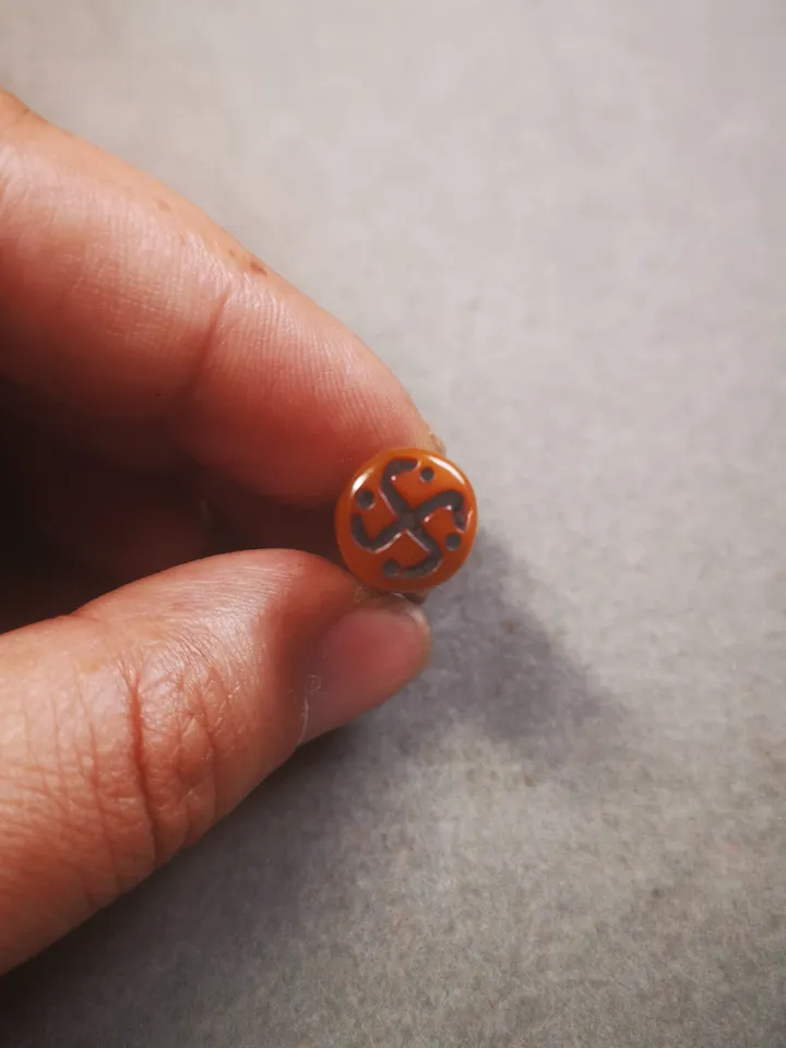 Gandhanra Tibetan Bone Carved Stamp Amulet,Swastika Symbol 卐, Pendant for Mala,Prayer Beads Accessories