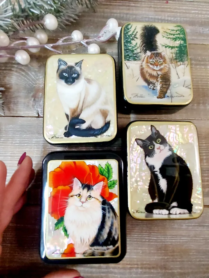 Beautiful Russian Lacquer Box "Black Cat" 2.76*3.54.Fedoskino Mother of pearl Hand painted.jewelry box.Gift for cat lovers.Art gifts.For her