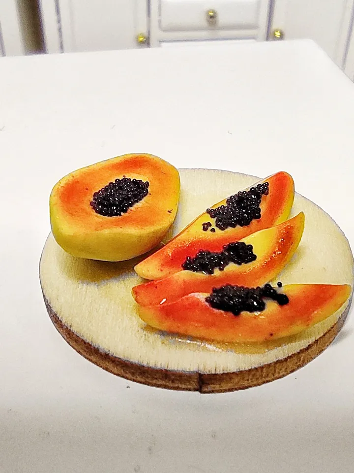 Realistic papaya, fruit board, fruit, papaya, dollhouse, 1 12 scale, 1 6 scale, miniature, dollhouse miniature