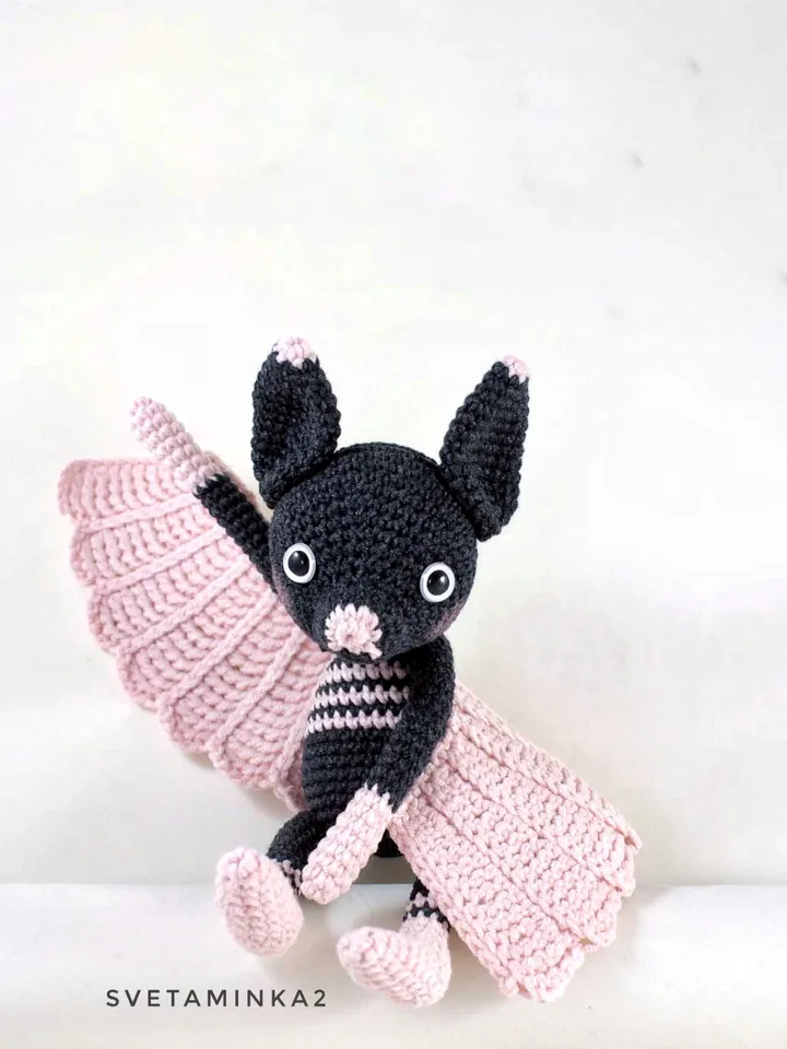 Bat Crochet Pattern Amigurumi Toy. Digital Download. PDF.