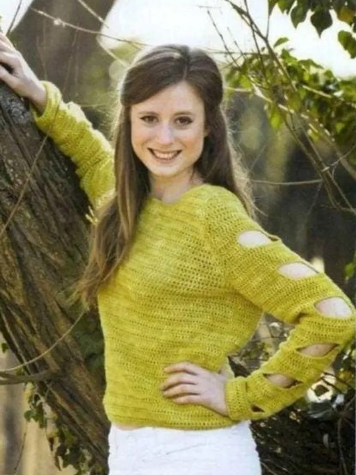 Sweater pattern, easy pattern crochet sweater, women ladies pullover pattern pdf instant download