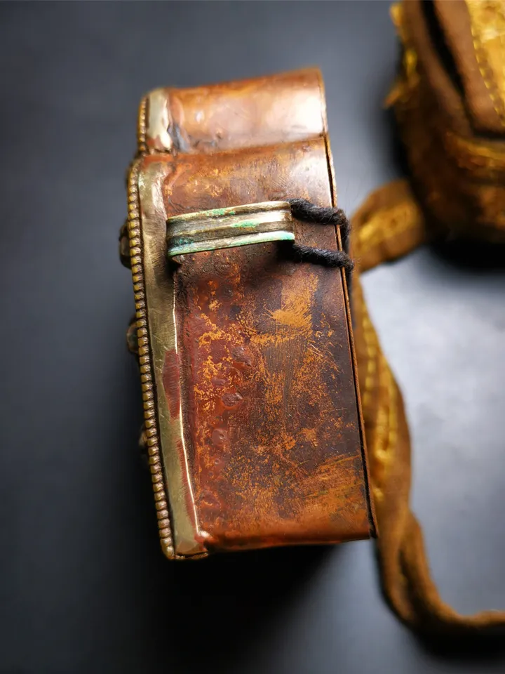 Gandhanra Antique Tibetan Gau Ghau Shrine,Pocket Tibetan Buddhist Altar Amulet with Manjusri Statue,about 100 years old