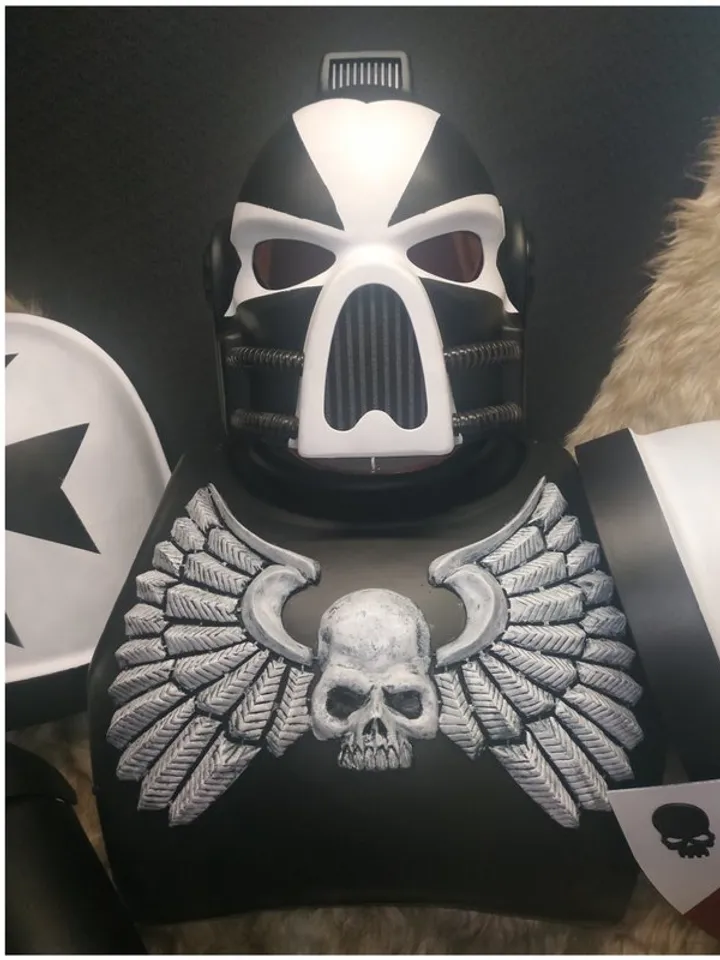 Spacemarine Cosplay - Black Templars armor - Warhammer 40k - custom cosplay prop