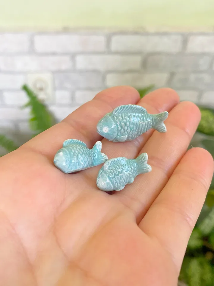 Vintage ceramic figurines for a dollhouse. 1:12. Mini figurines for a doll. Dollhouse accessories. Ceramic fish.