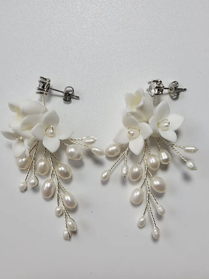 LORA // Boho Wedding Earrings, Freshwater Pearl Chandelier Bridal Earrings, Porcelain Flowers Wedding Jewelry Set, Floral Statement Earrings