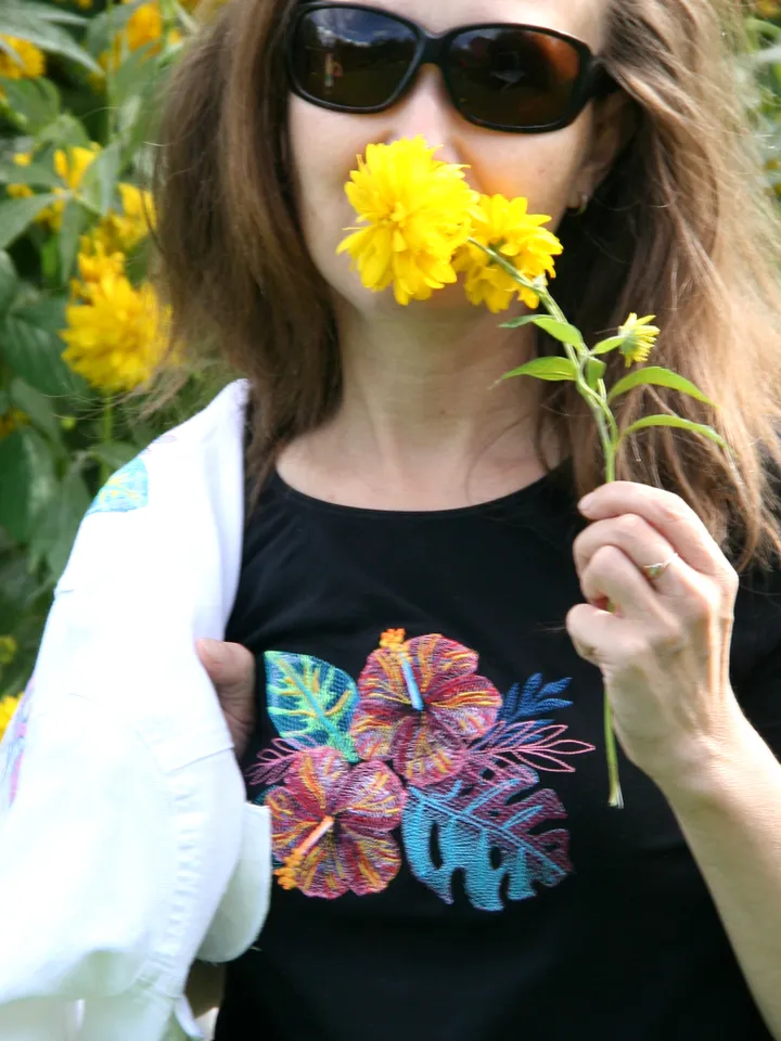 Machine embroidery design Hibiskus Flover