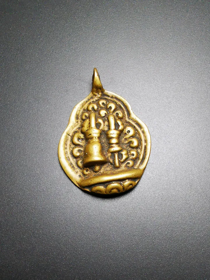 Gandhanra Antique Tibetan Buddhist Protective Amulet Pendant,A Tibetan vajra (club) and tribu (bell),Made of Copper, 50 years old