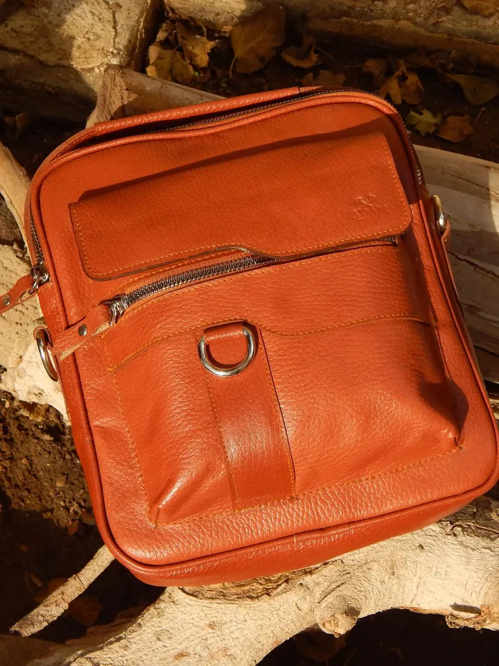Leather Shoulder Bag, Handmade Crossbody Bag, Everyday Durable Bag, Zippered shoulder bag, Mens purse with a flap, Unique Gift for Him