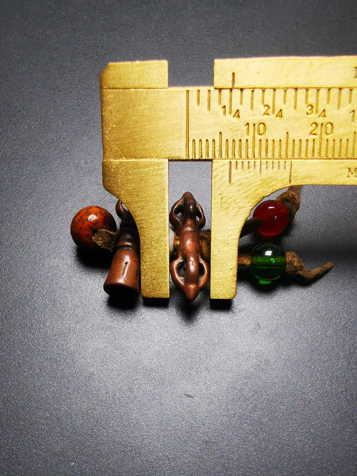 Gandhanra Antique Tibetan Amulet,Mini Vajra and Tibetan Bell Bead Pendant for Mala Prayer Beads, Trantic Buddhism Dharma,Made of Red Copper