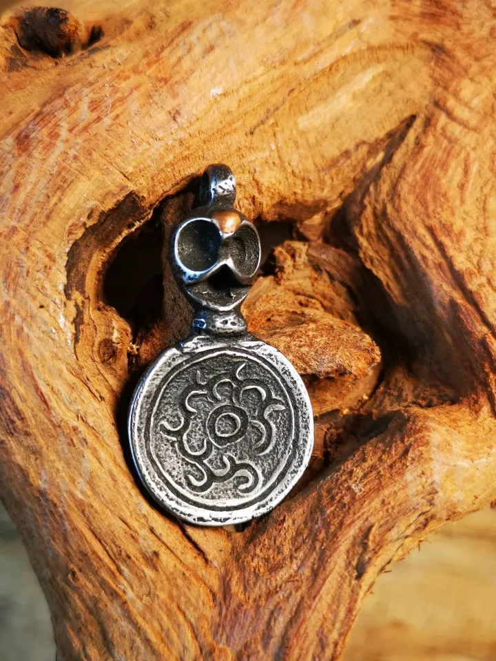 Gandhanra Handmade Buddhist Amulet,Skull Sītavana and Flame Pendant,Cold Iron inlaid Copper