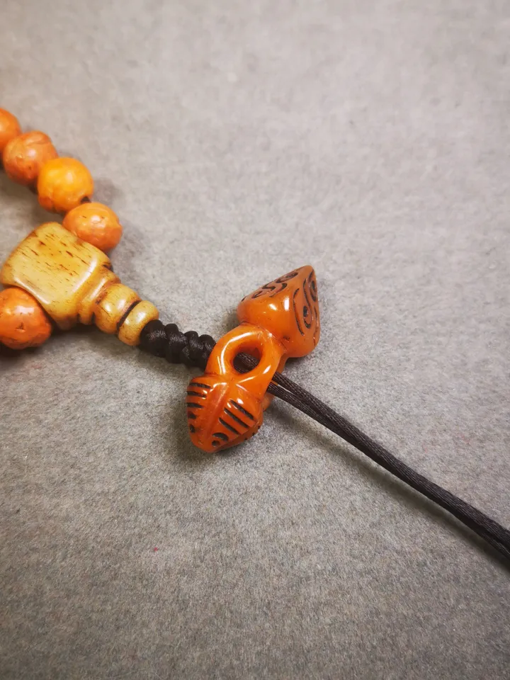 Gandhanra Handmade Tibetan Pendant Bead,Bone Carved Spacer Bead for Mala,Phurba Amulet,Prayer Beads Accessories