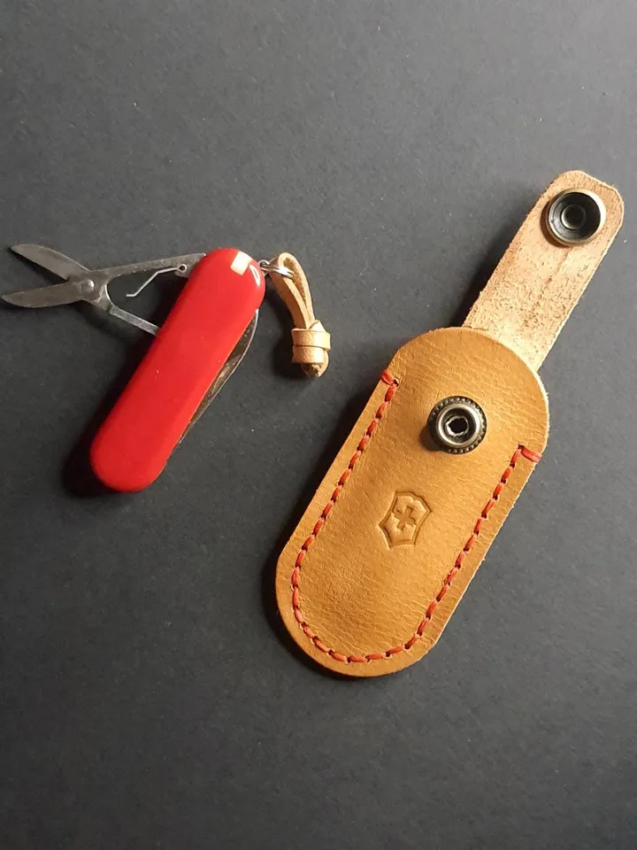 Victorinox Sd Leather Sheath, Classic SD Pocket Knife, Swiss Knife Handmade Genuine Leather, Leather Keychain, Leather Case