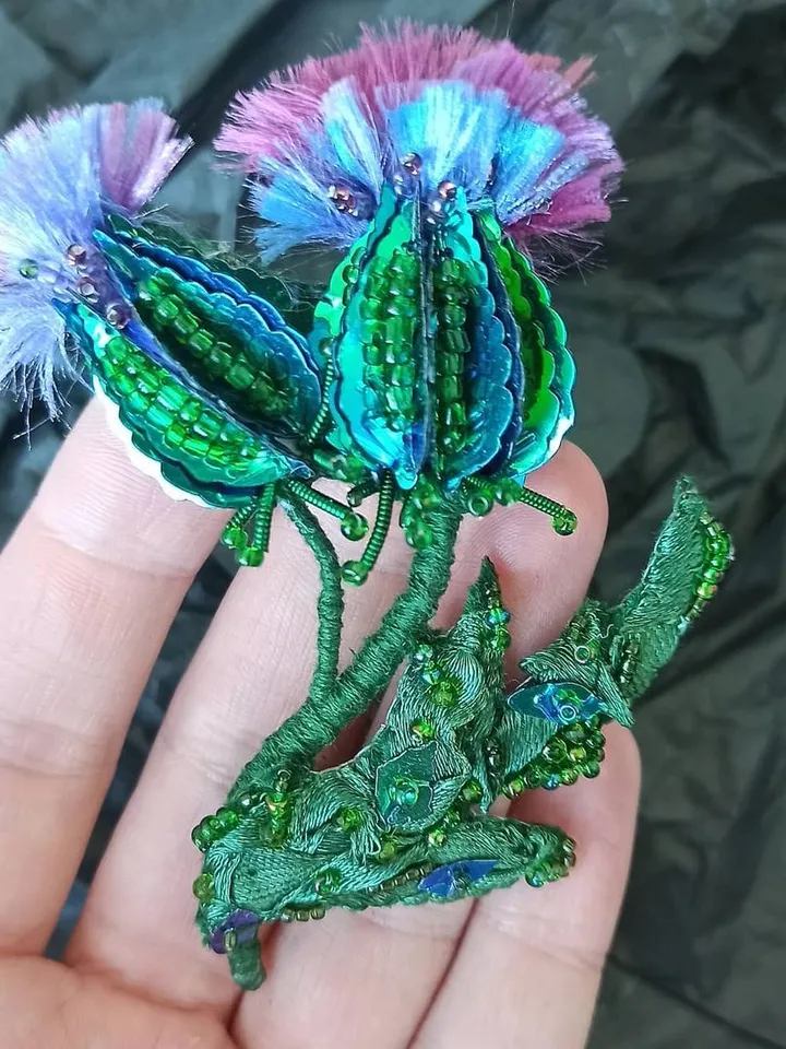 Brooch thistle