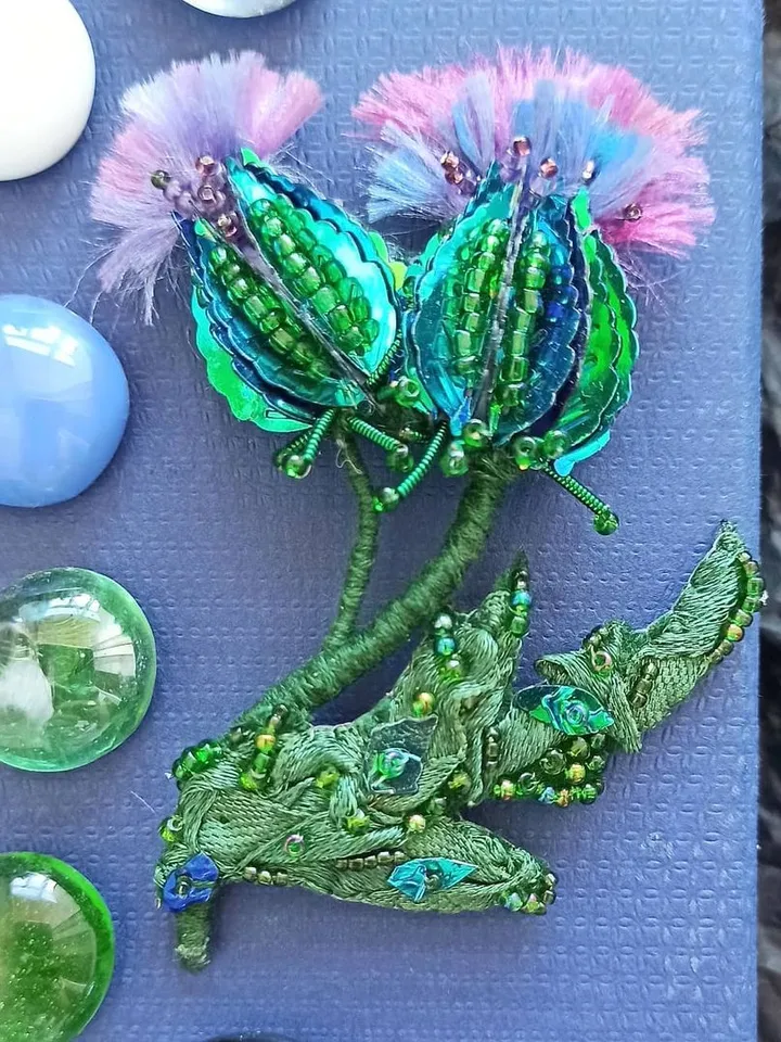 Brooch thistle
