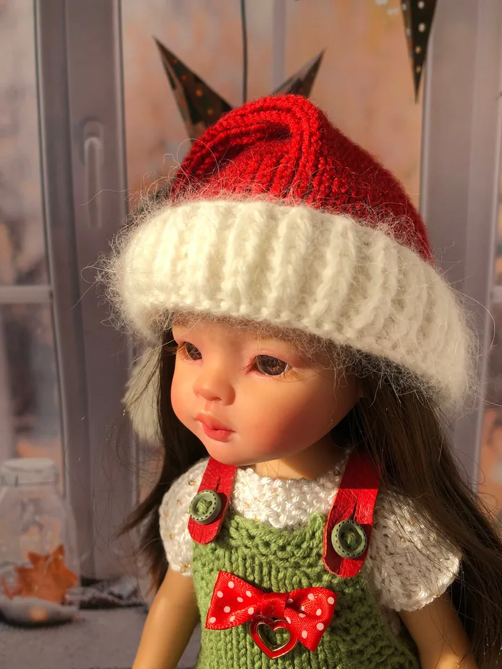 PDF CHRISTMAS hat Paola Reina knit pattern / Christmas hat for Boneka 12-13 inch doll, Ruby Red Siblies, Les Cheries 32 cm eng
