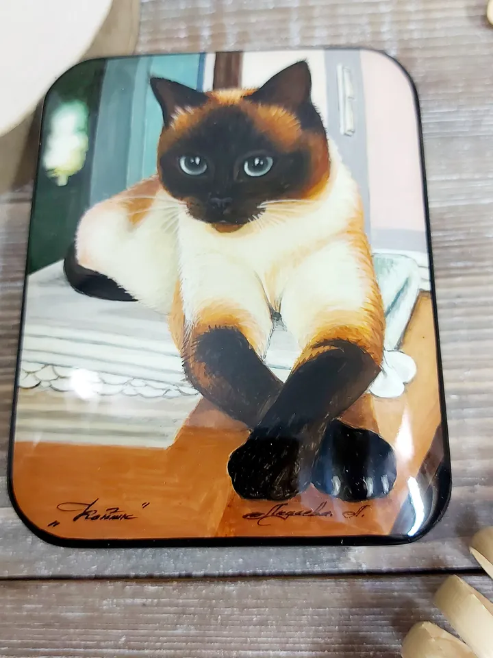 Art gift box Lacquer Box"Siamese cat on the mat" Hand-painted miniature painting jewelry box Mother of pearl Papier-mache Christmas art gift
