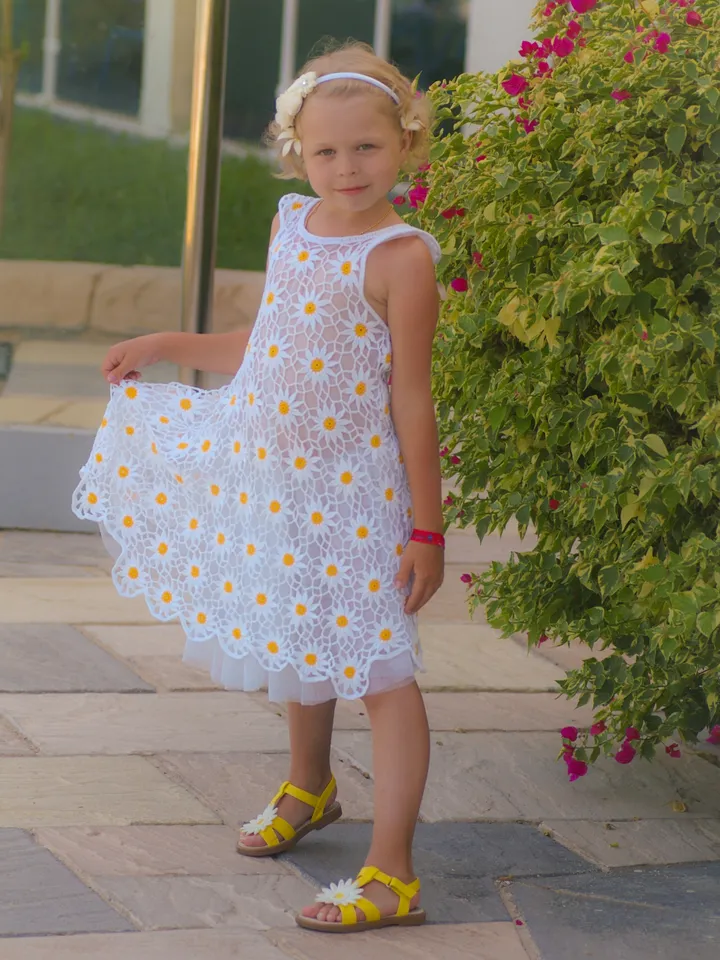 Floral Crochet Dress Pattern – Chamomile Dress for Girls