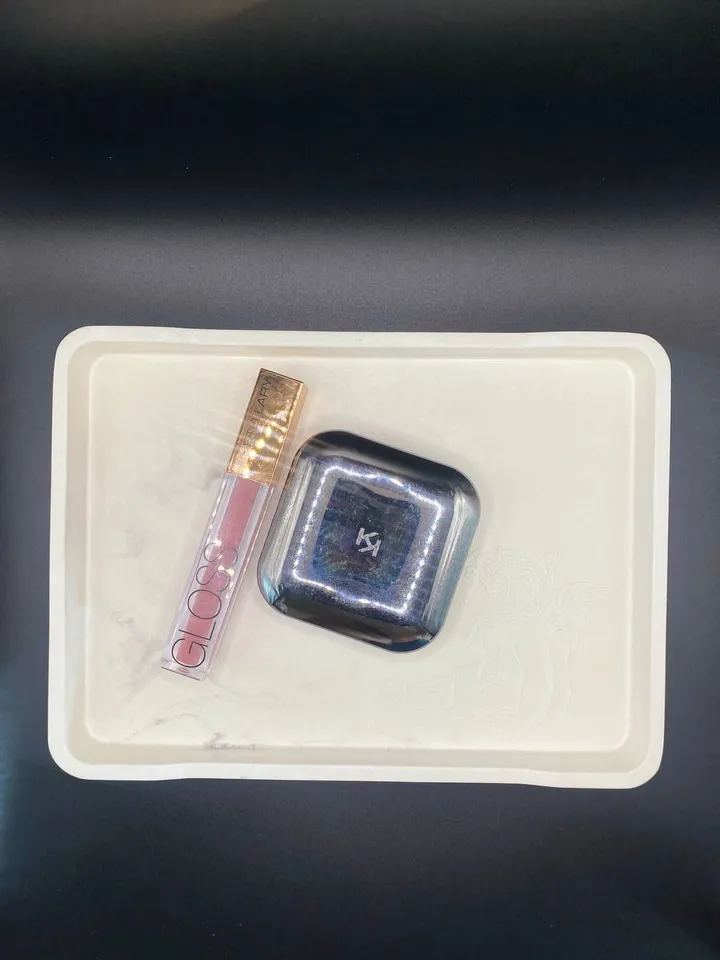 Square decorative tray