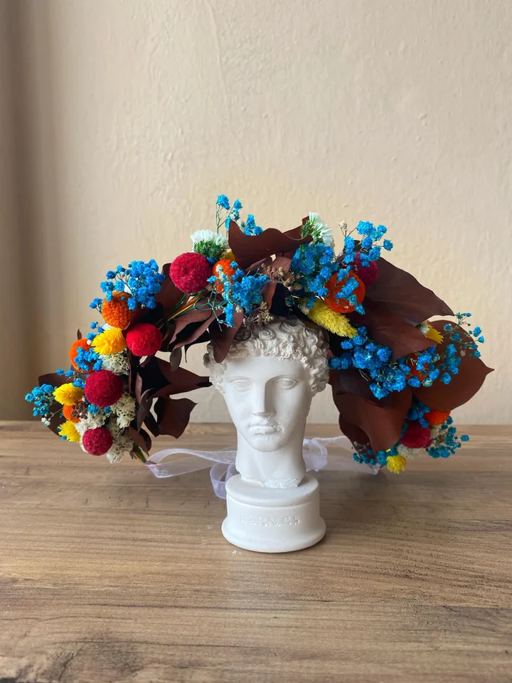 dried flower crown, shocked leaves, craspedia flower, chickweed palaris,autumn leafy crown,costume design,rustic crown design