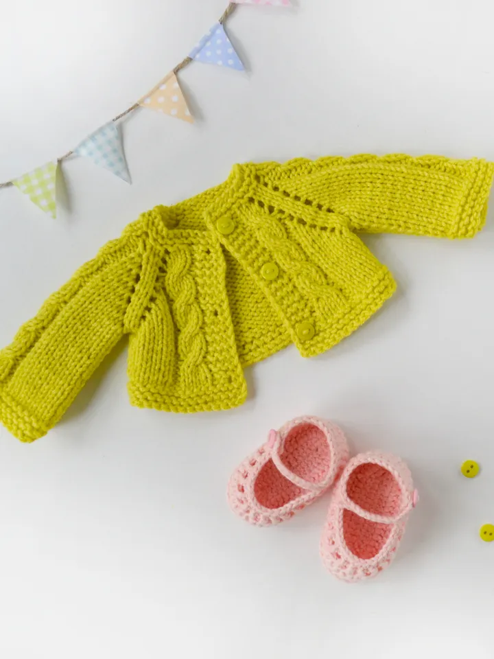 DIY 11-13’’/28-33 cm Doll Cardigan & Booties. PDF knitting and crochet pattern and tutorial.