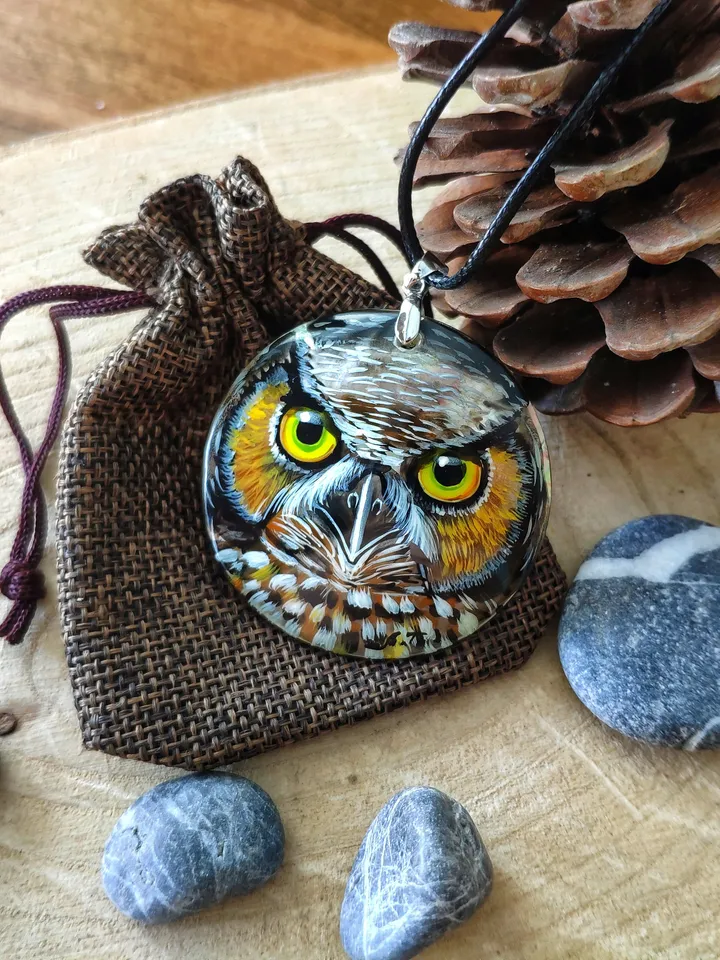 Pearl pendant necklace: Owl Face of Wisdom painted on handmade lacquer jewelry • Stunning animal necklace for nature lover • Sorceress pet