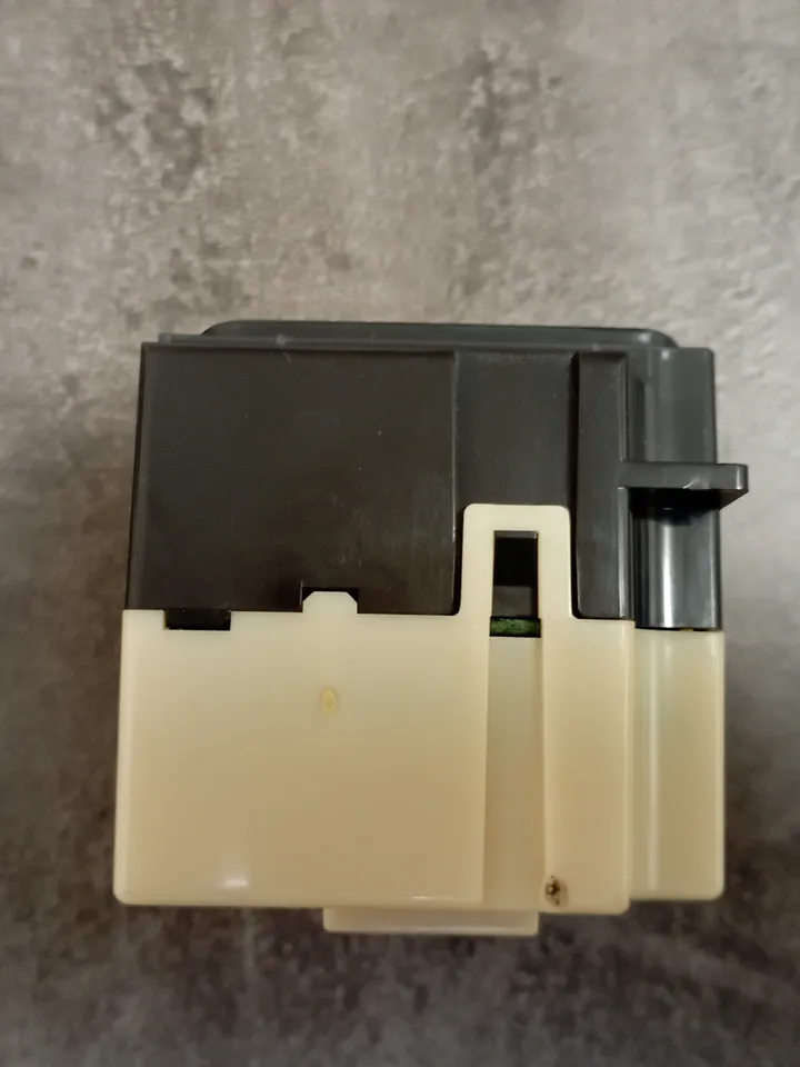 JDM 1997-2001 Honda CR-V Clock RD1 Tested Working & Red Hazard Switch
