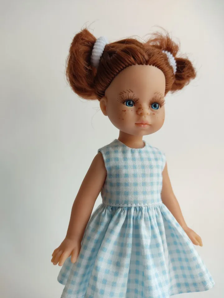 PDF sewing pattern for mini Paola Reina dolls.