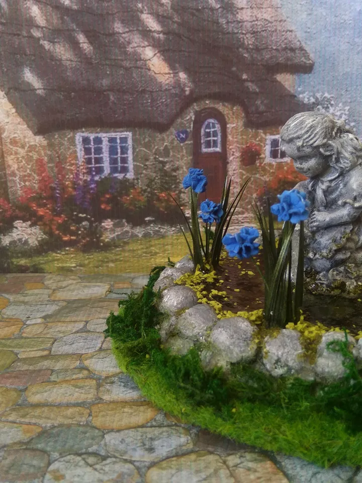 Pond for a doll's garden. 1:12. Handmade pond. Pond with irises and a statue in the middle.