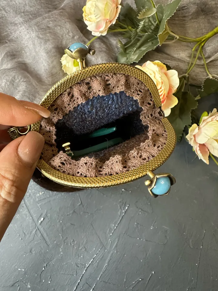 Glasses case for woman