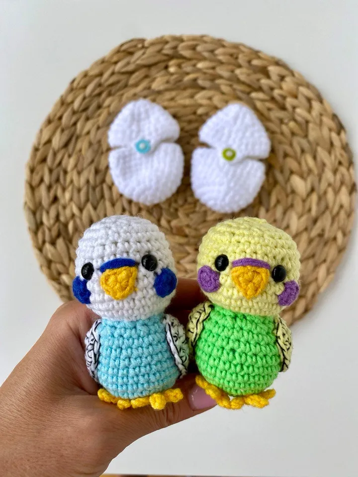 Budgie Crochet pattern - Amigurumi easter pattern - bird in egg stuffed animal - parakeet toy - English Pdf tutorial
