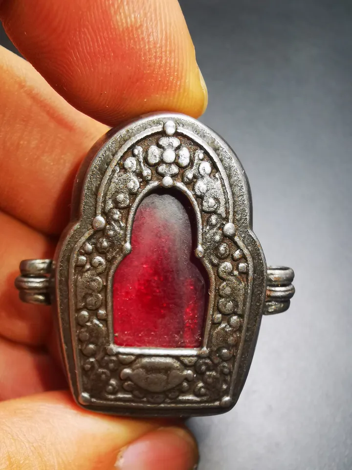 Gandhanra Antique Handmade Gau Ghau Shrine, Mini Tibetan Buddhist Altar Amulet Pendant