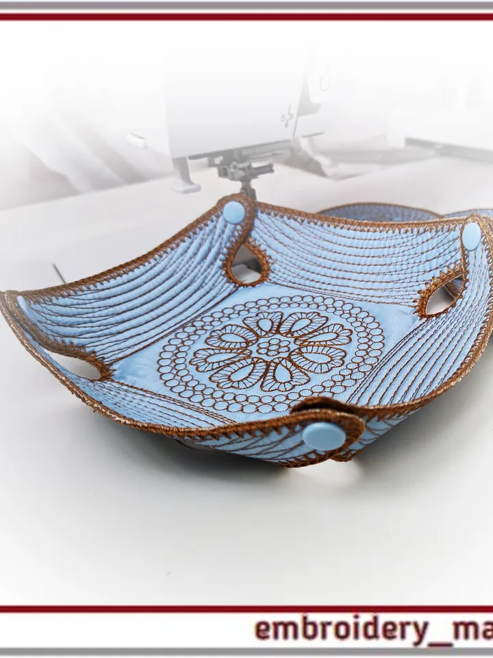 In the hoop embroidery design vase and cup holders quilting by Embroidery Manavi 05