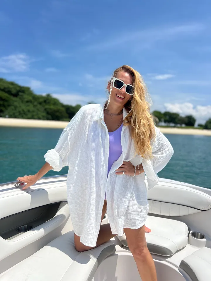 Muslin cotton oversize white shirt / soft bubble cotton summer bikini cover up maldi shirt / classy shirt comfy resort wear