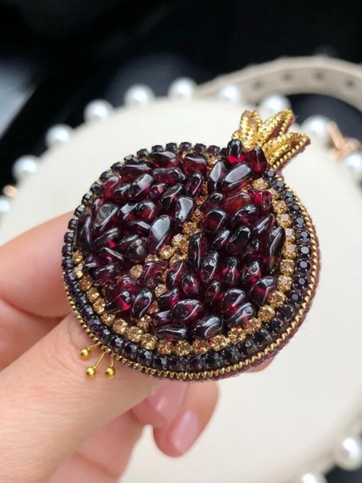 Pomegranate brooch/handmade brooch/gift for her/handmade jewelry/natural stone/fruit jewelry