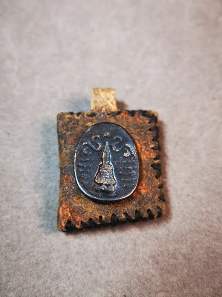 Gandhanra Antique Amulet Pendant,Stupa / Pagoda Tsa Tsa Mold on leather Sachet