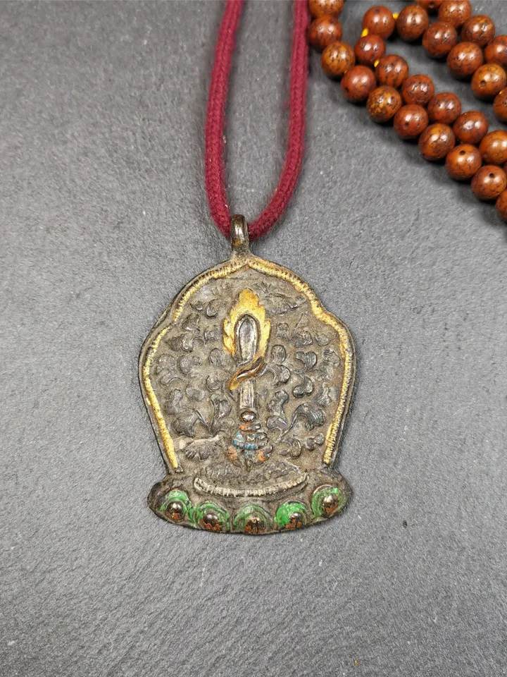 Gandhanra Vintage Tibetan Buddhism Amulet Badge,Fire Vajra Sword of Wisdom Buddha Manjushri, Made of Copper,2.2" × 1.8"