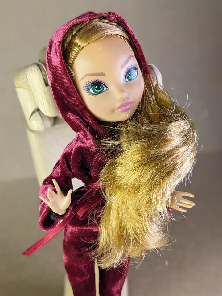 Handmade burgundy velvet hoodie & leggings set for 10.5 inch female dolls