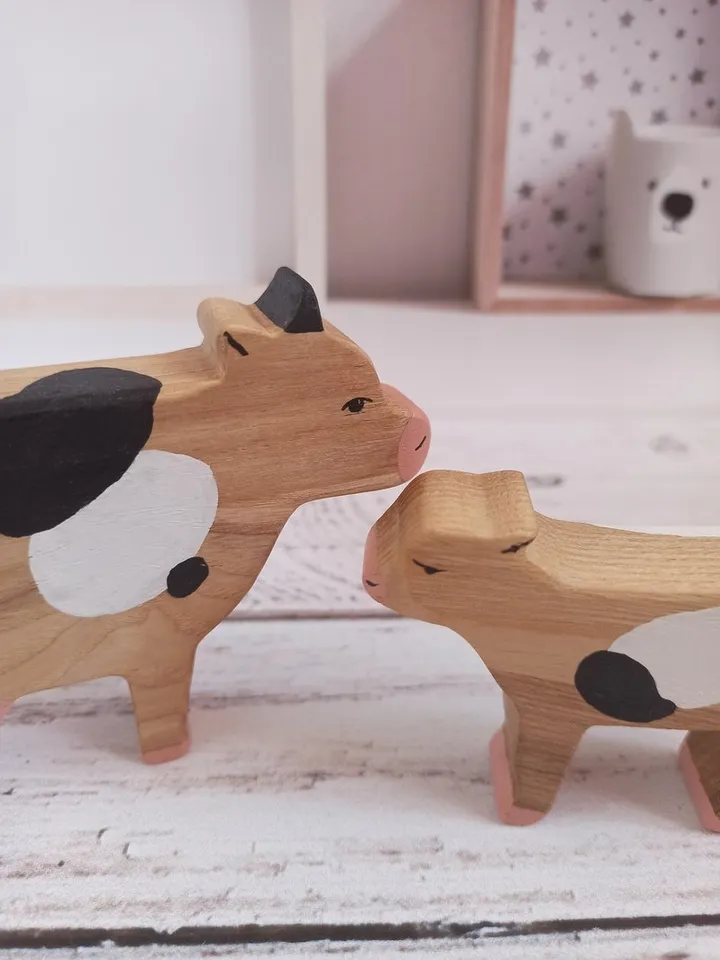 Wooden toys cow and calf,farm animals wooden figurines, education toys for toddl