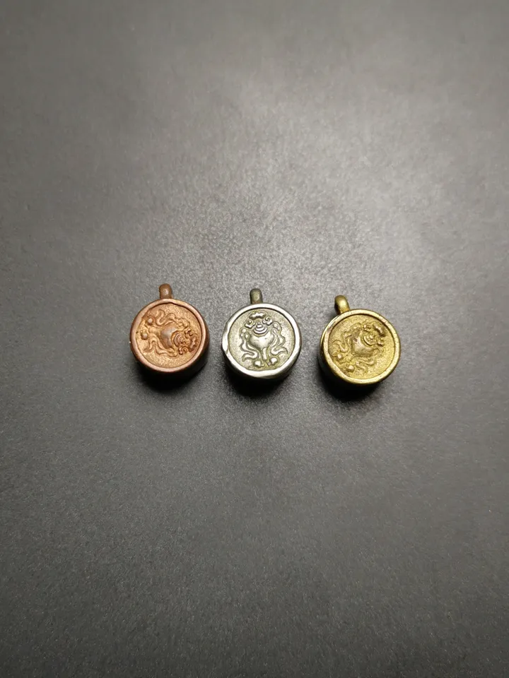 Gandhanra Antique Handmade Gau Ghau Shrine,Mini Tibetan Buddhist Altar Amulet Pendant for Buddha Pills
