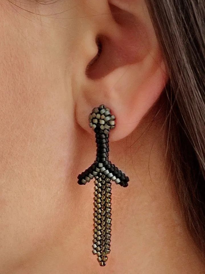 PDF tutorial - Beaded Dagger earrings
