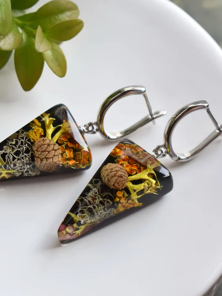 Earrings with Lichen in resin. Real Lichen earrings. Earrings lichen and moss in resin.
