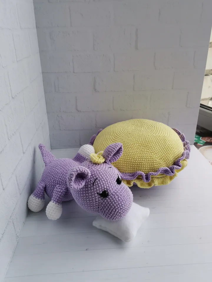 Crochet pattern pillow and crochet pattern hippo
