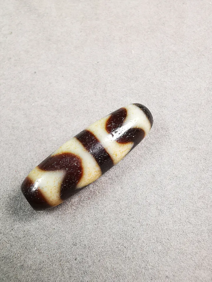 Gandhanra Tibetan Tiger Tooth Tasso Dzi Bead,Attract Wealth and Good Luck,Small Size 36*12mm,Deluxe Gift Box Included