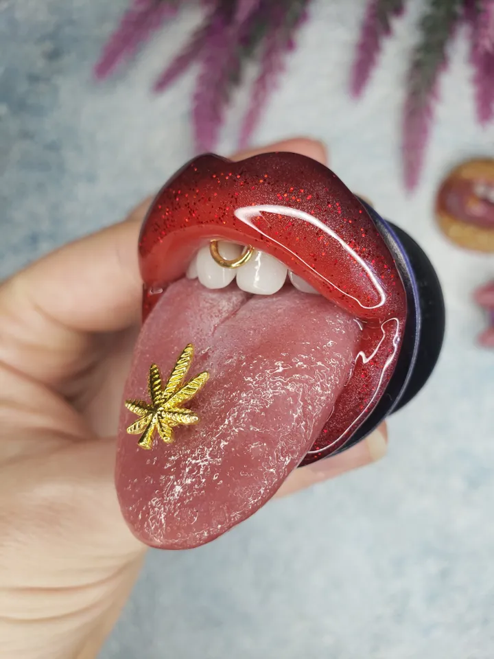 Only to be custom made (orders being taken for the middle of February 2025) Glossy Glittery Red vampire Lips phone grip (not swappable) with tongue piercing