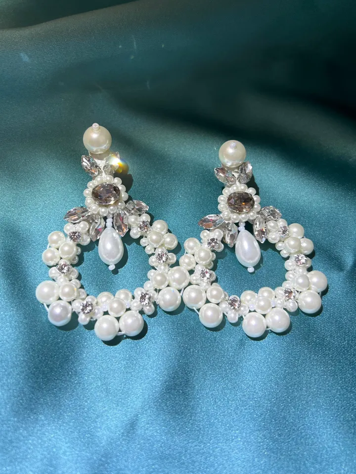 Bridal Pearl Cluster Cameo Earrings