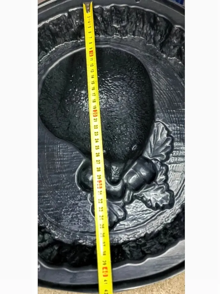 Plastic Hedgehog mold for pouring concrete and gypsum DIY