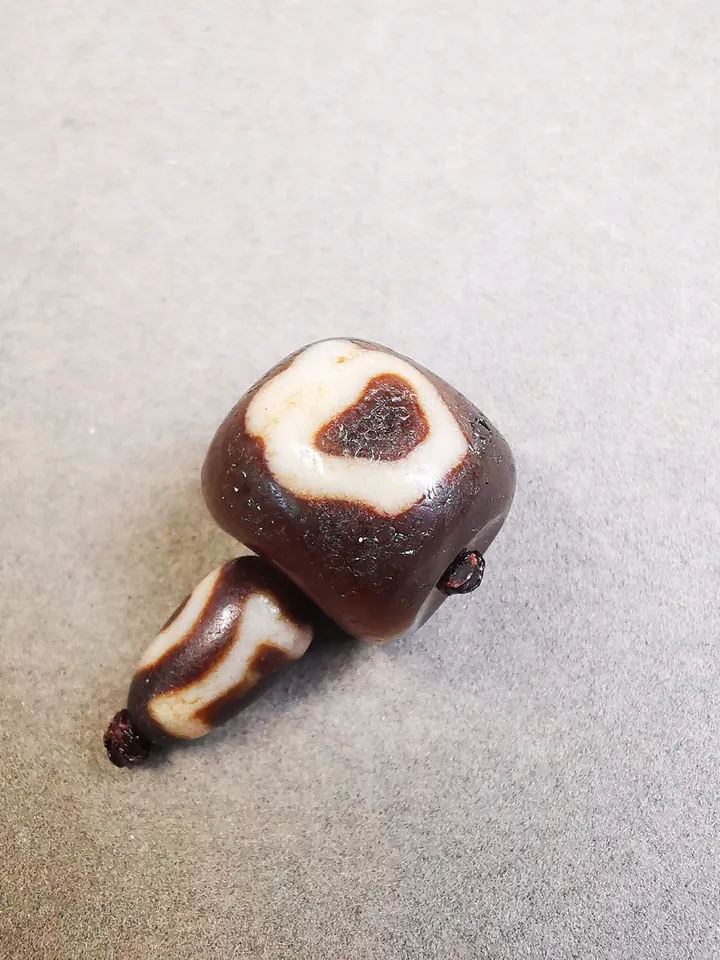 Gandhanra Old Vase Dzi Guru Bead,T-drilled 3-Hole Mala Bead, Prayer Bead,Connector Bead for Buddhist Bead